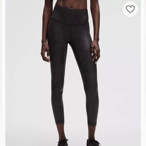 Lululemon Wunder Train High-Rise Tight 25" Foil with pockets